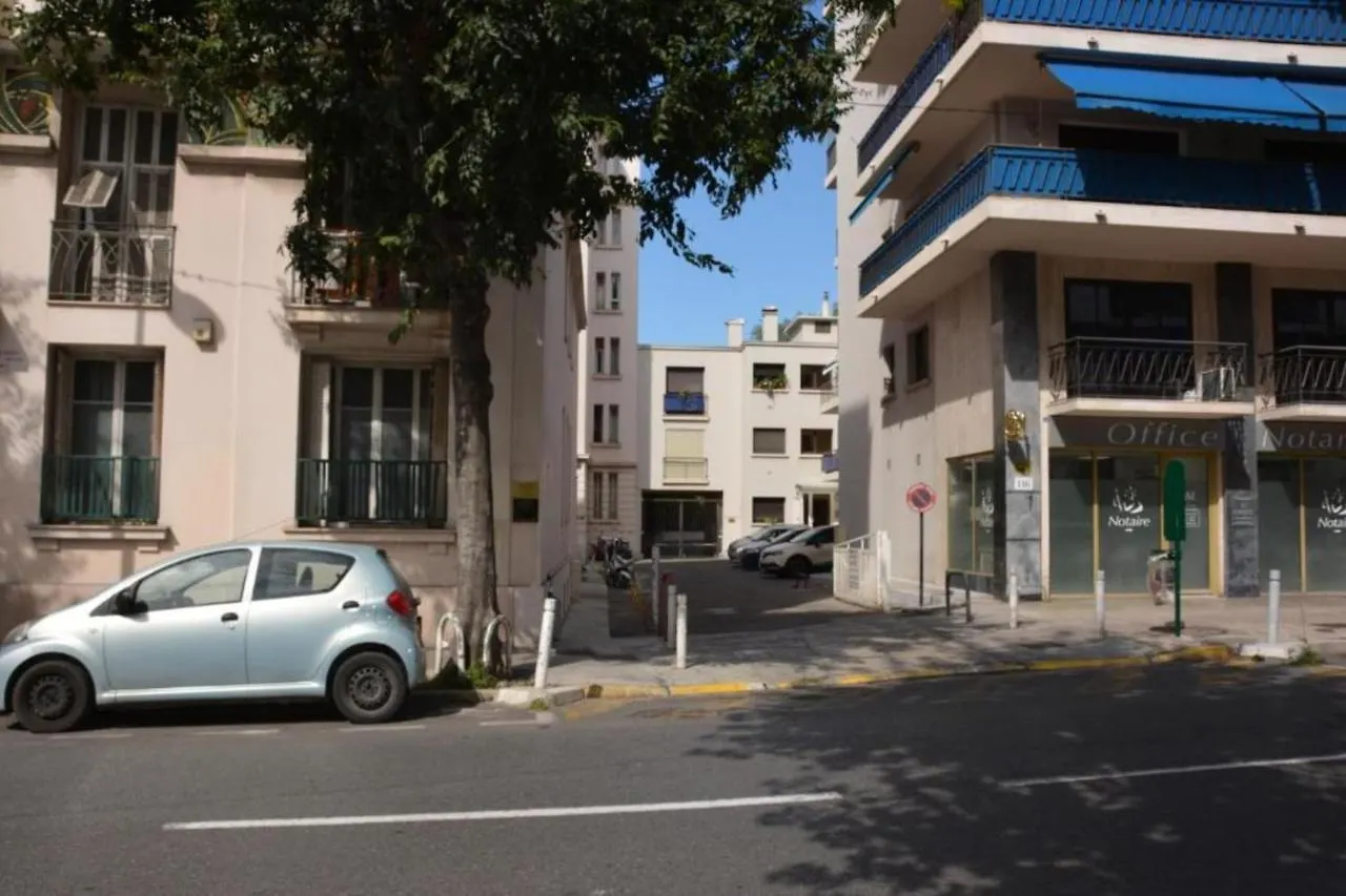 Studio Ideal Vacation By The Sea Juan-les-Pins France
