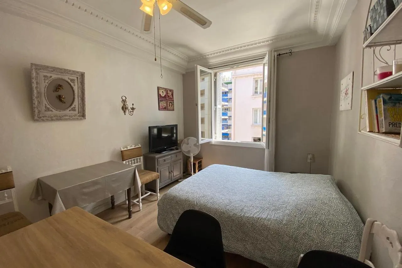 Studio Ideal Vacation By The Sea Juan-les-Pins 0*,